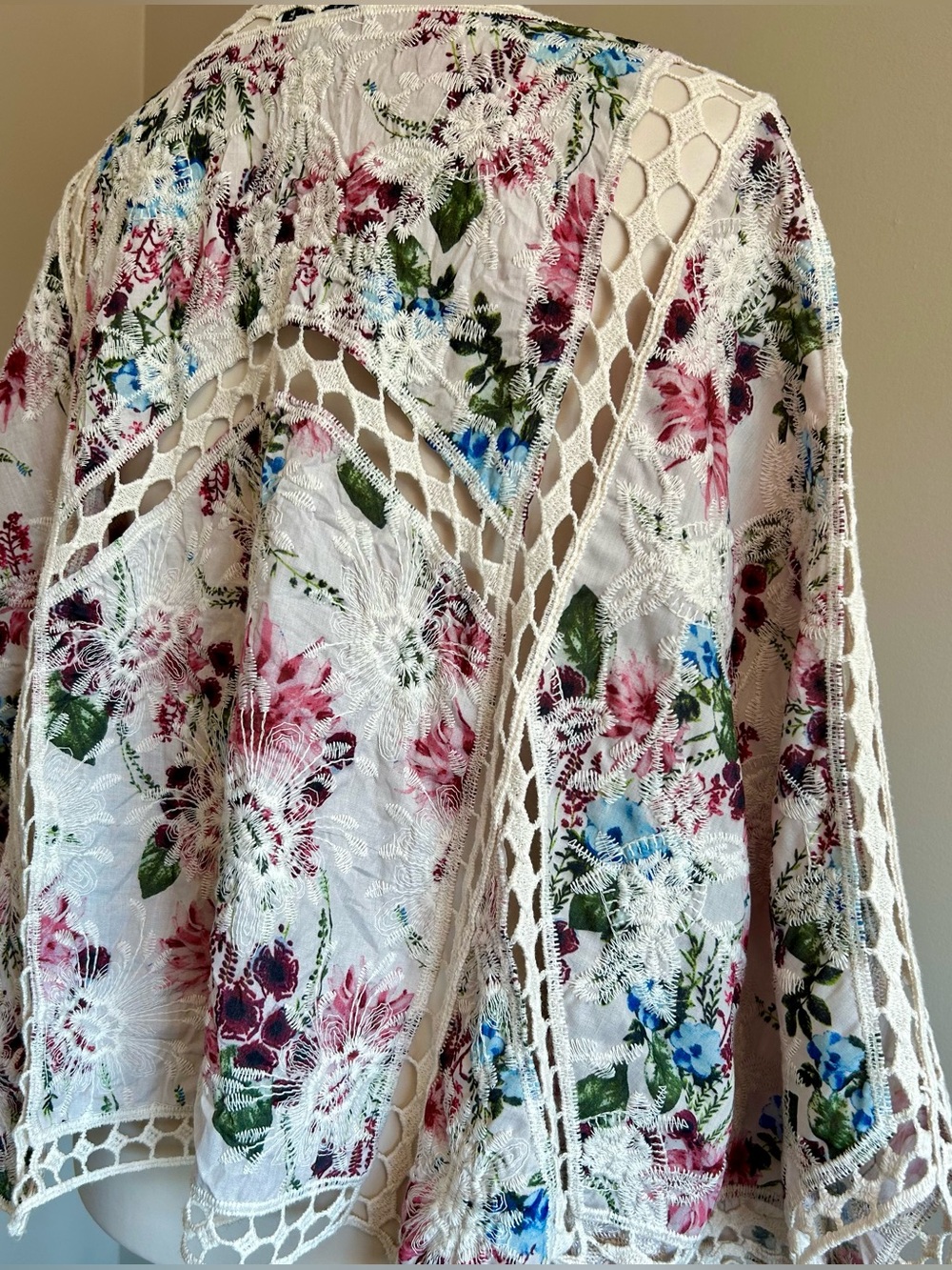 Rachel Zoe Floral Embroidered, Sleeved Cape